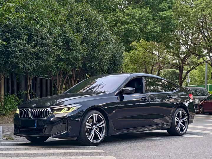 Фото 1 - BMW 6 Series GT