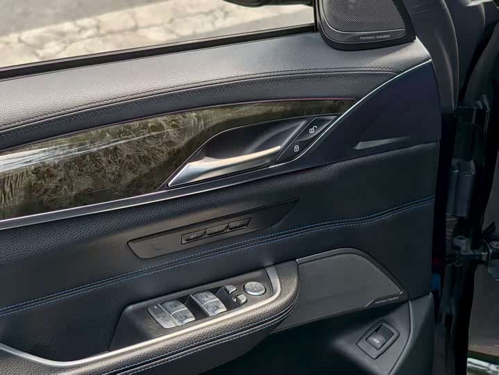 Фото 10 - BMW 6 Series GT