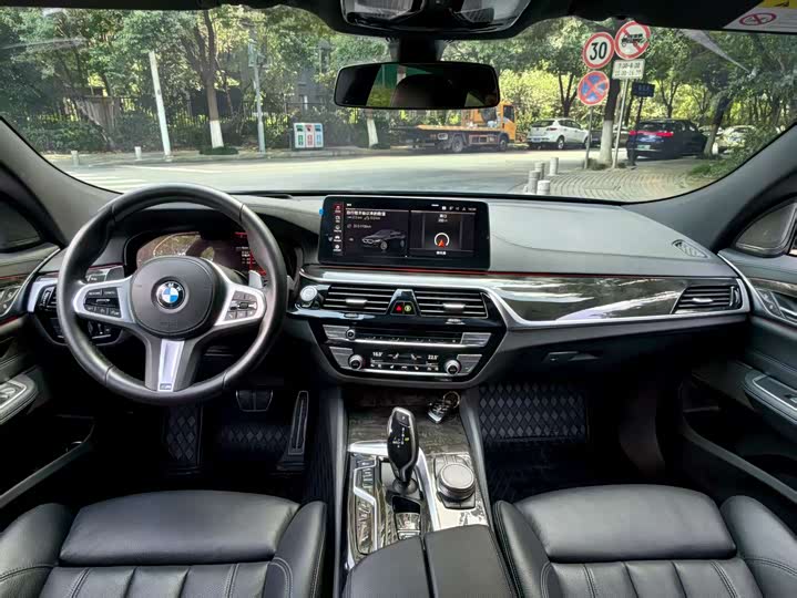 Фото 6 - BMW 6 Series GT