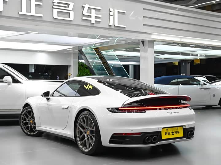 Фото 6 - Porsche 911