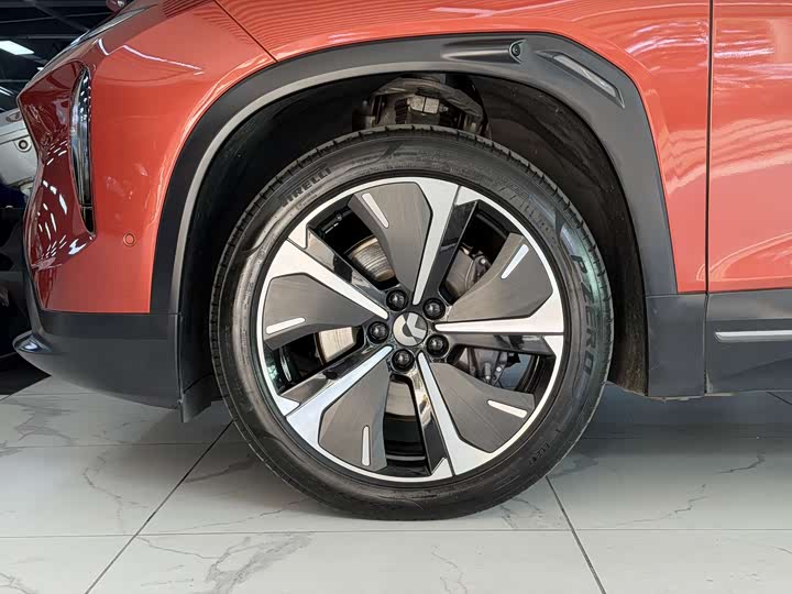 Фото 18 - Nio ES7