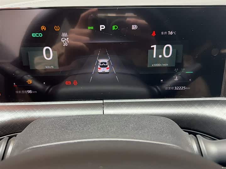 Фото 11 - Changan UNI-T