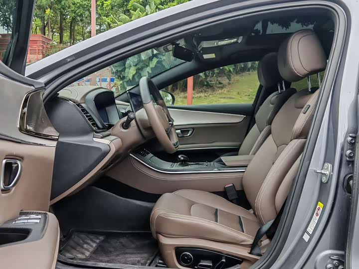 Фото 8 - BYD Han