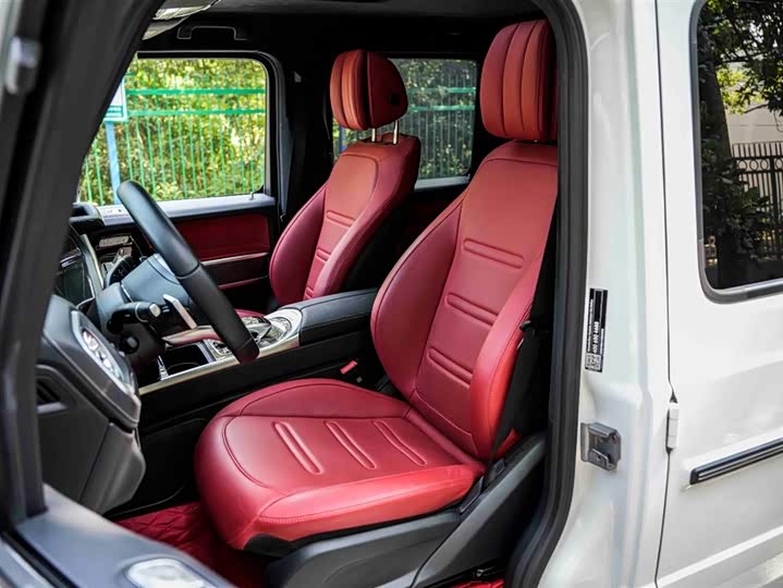 Фото 21 - Mercedes-Benz G-Class