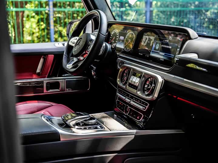 Фото 34 - Mercedes-Benz G-Class