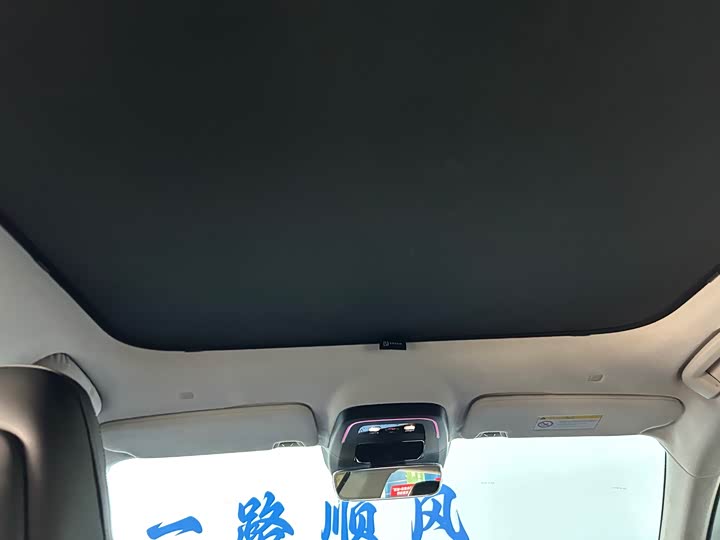 Фото 26 - Zeekr 001