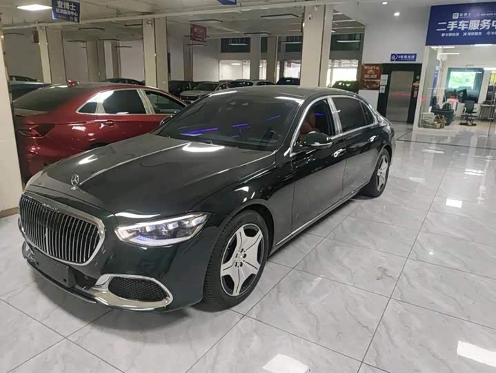 Фото 1 - Mercedes-Benz Maybach S-Class