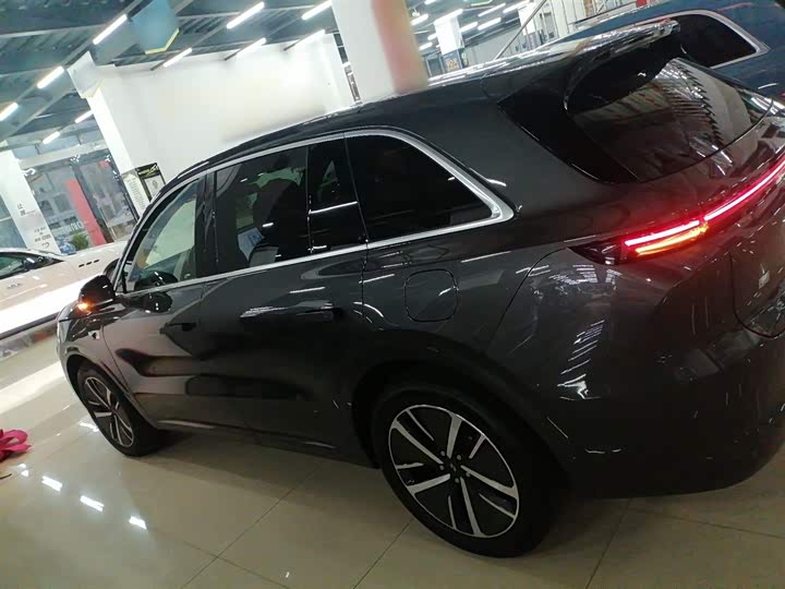 Фото 5 - LiXiang L6