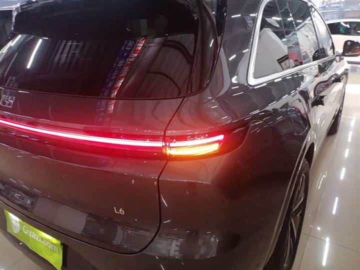 Фото 8 - LiXiang L6