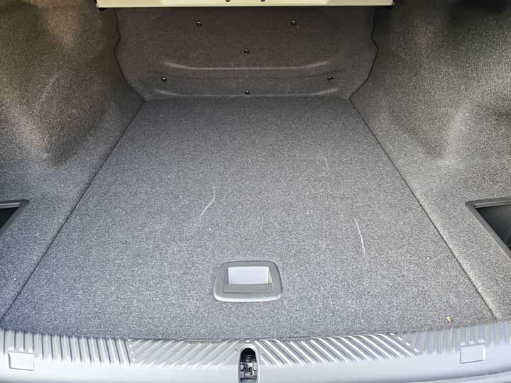 Фото 17 - BMW i5