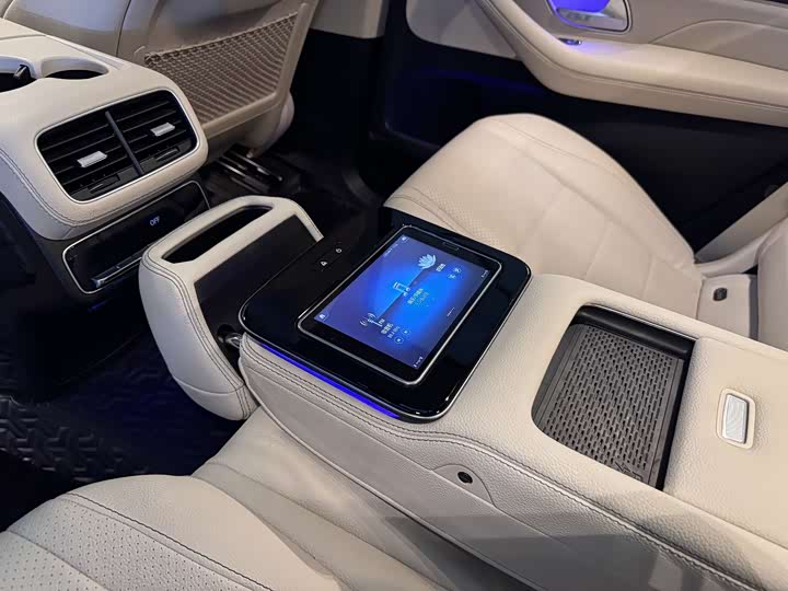 Фото 10 - Mercedes-Benz GLS-Class