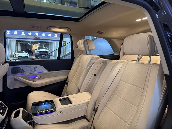 Фото 11 - Mercedes-Benz GLS-Class