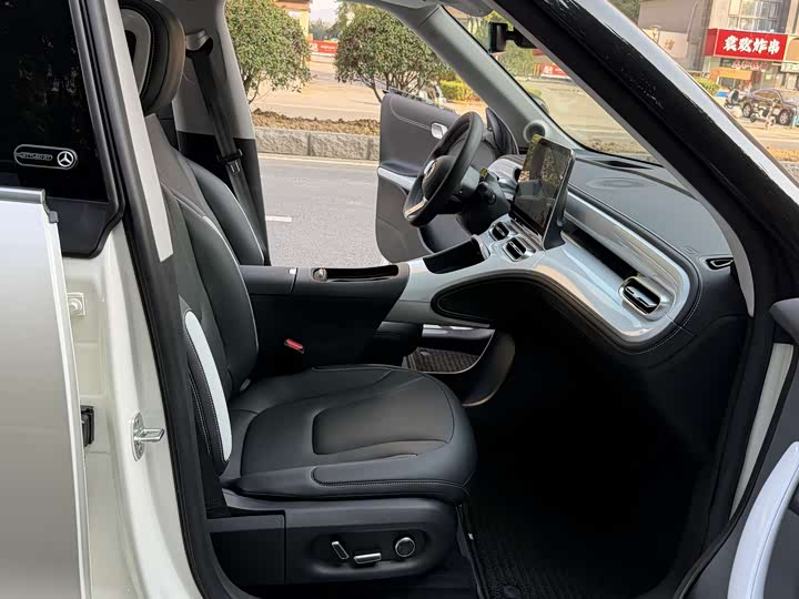 Фото 11 - Smart #1