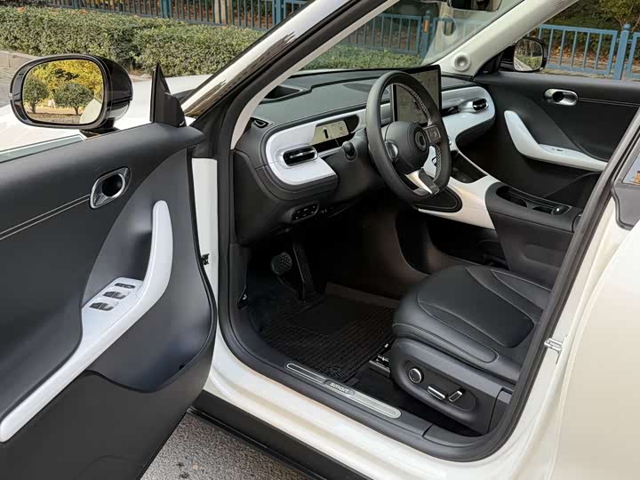 Фото 7 - Smart #1