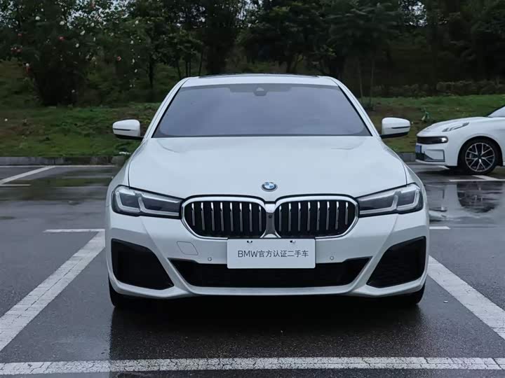 Фото 3 - BMW 5 Series