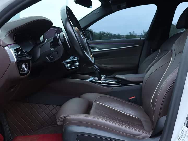 Фото 4 - BMW 5 Series