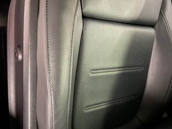 Фото 12 - Mercedes-Benz GLA-Class