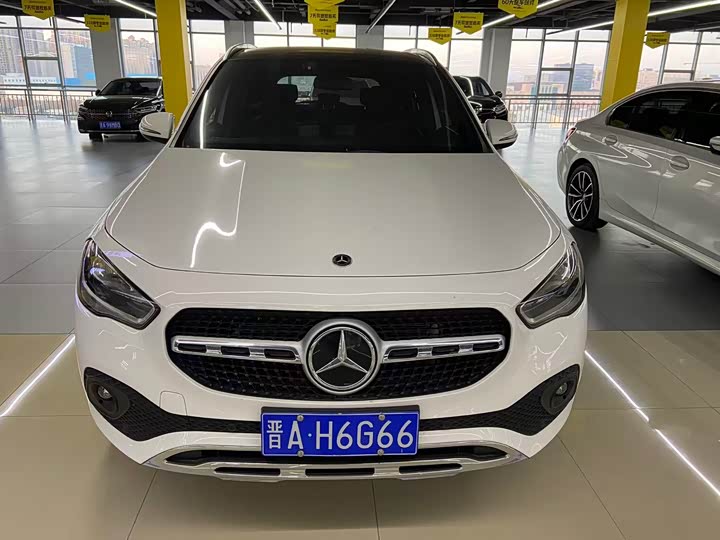 Фото 5 - Mercedes-Benz GLA-Class