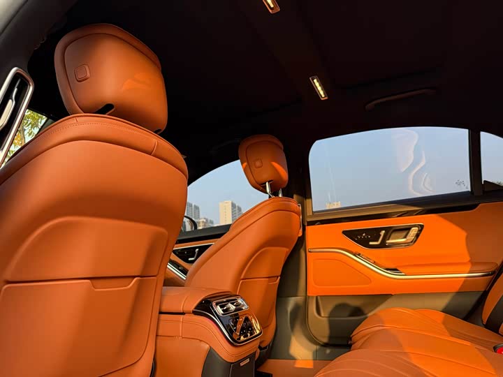 Фото 10 - Mercedes-Benz S-Class