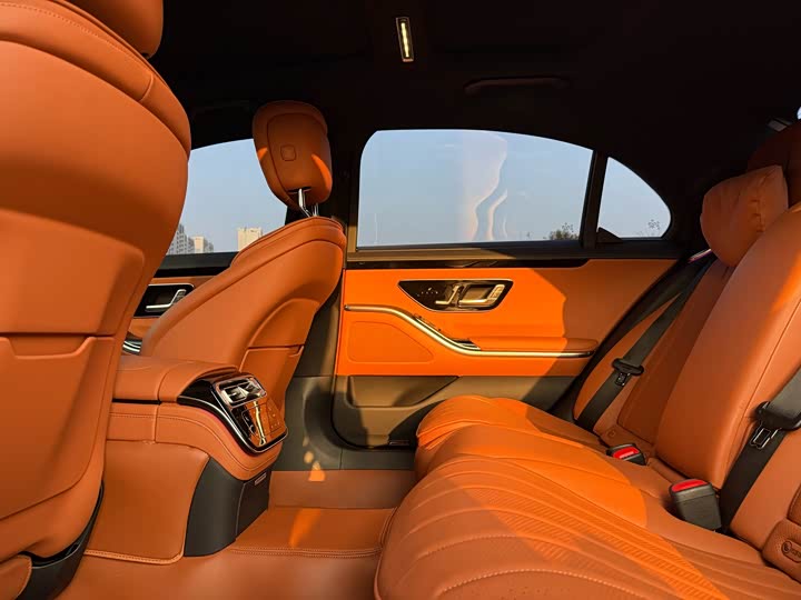 Фото 11 - Mercedes-Benz S-Class