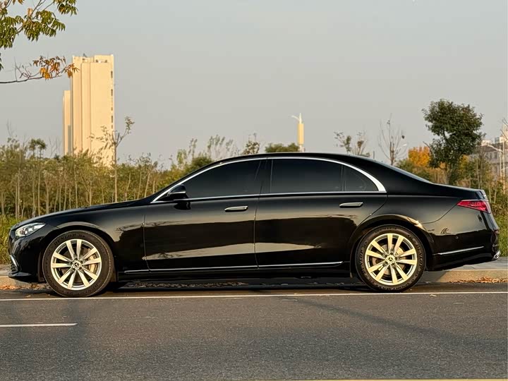 Фото 4 - Mercedes-Benz S-Class