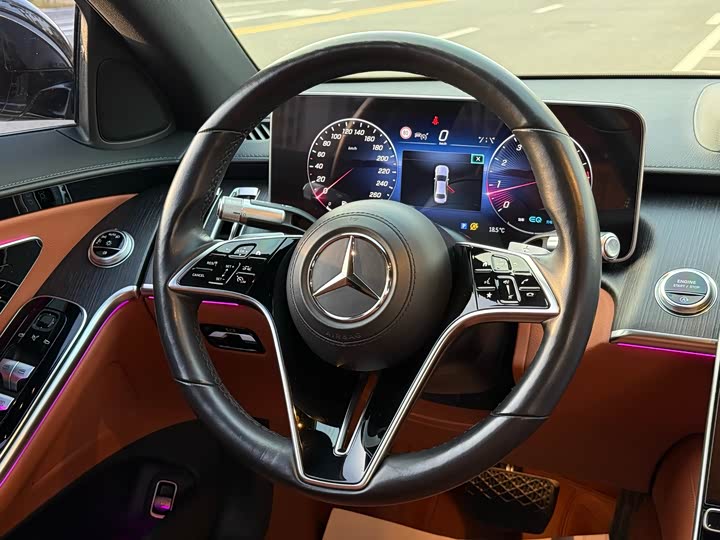 Фото 8 - Mercedes-Benz S-Class