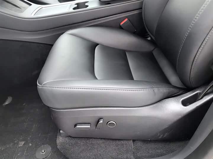 Фото 20 - Tesla Model Y