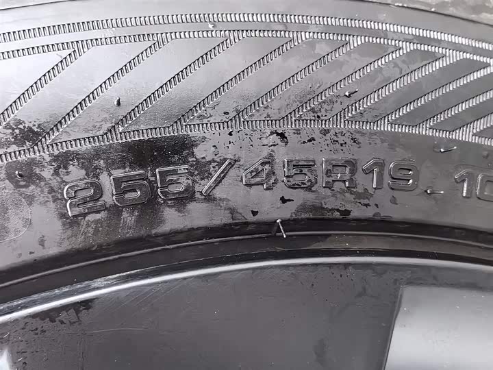 Фото 24 - Tesla Model Y