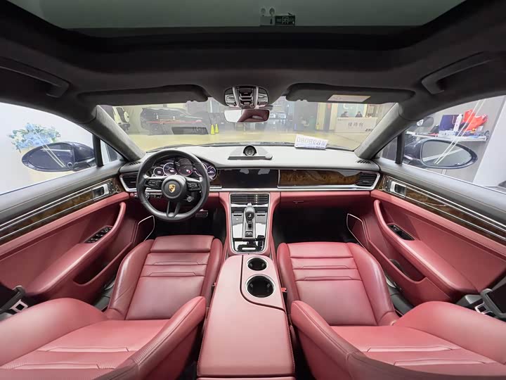 Фото 15 - Porsche Panamera