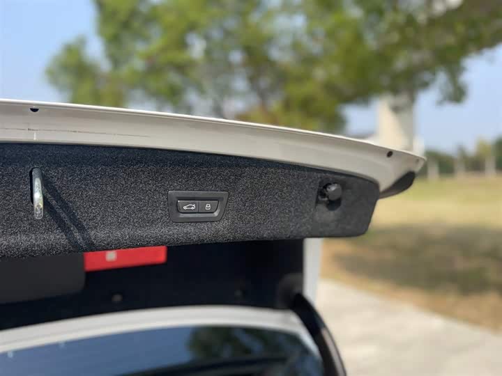 Фото 11 - BMW 3 Series