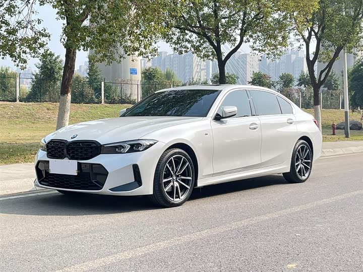 Фото 2 - BMW 3 Series