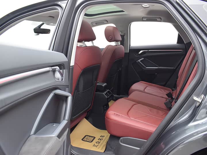 Фото 7 - Audi Q3 Sportback