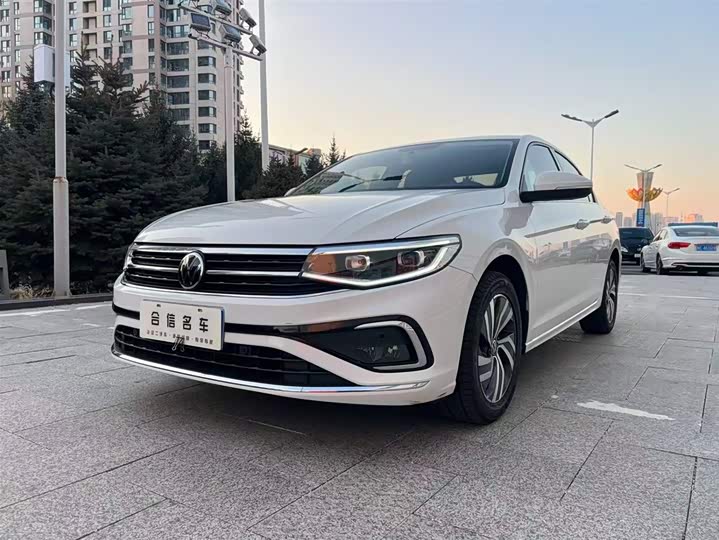 Фото 1 - Volkswagen Bora