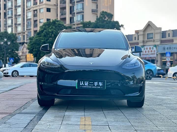Фото 2 - Tesla Model Y