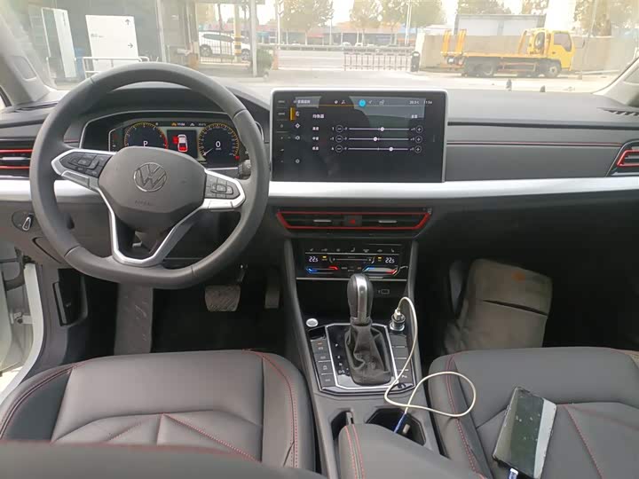 Фото 10 - Volkswagen Lavida