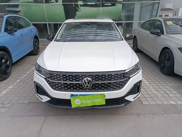 Фото 3 - Volkswagen Lavida