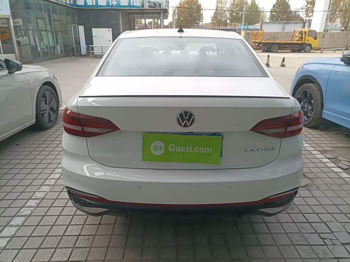 Фото 6 - Volkswagen Lavida