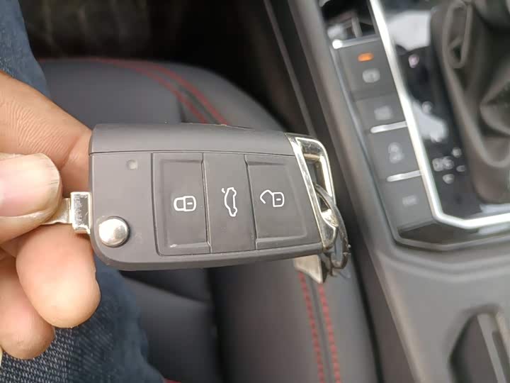 Фото 9 - Volkswagen Lavida