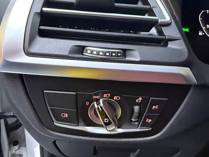 Фото 12 - BMW X3