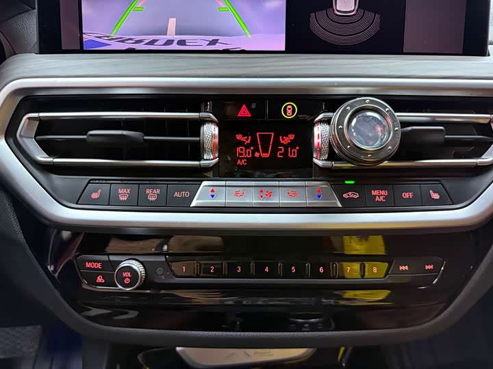 Фото 17 - BMW X3