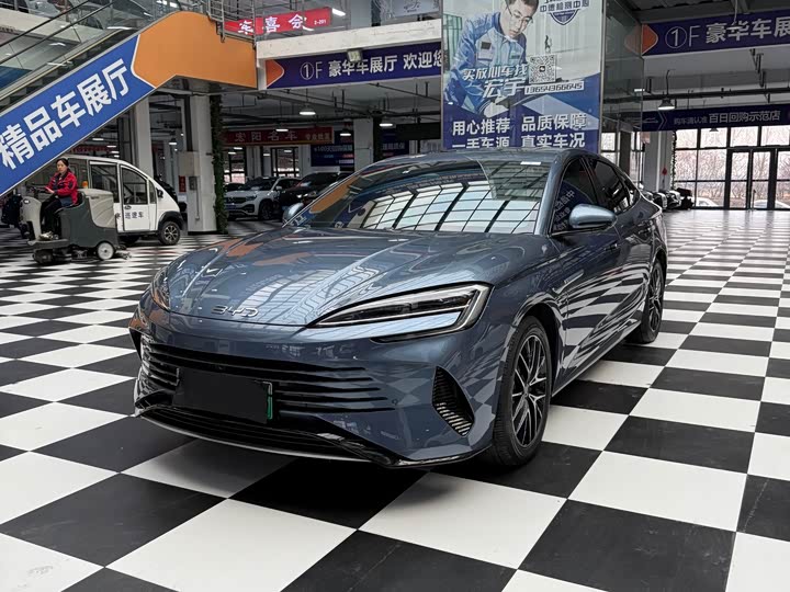 Фото 1 - BYD Seal 07 DM-i Hybrid