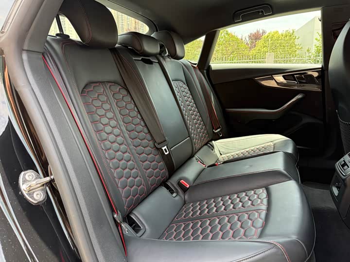 Фото 13 - Audi RS 5