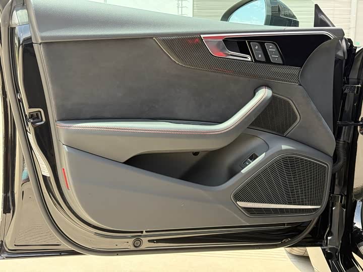 Фото 18 - Audi RS 5