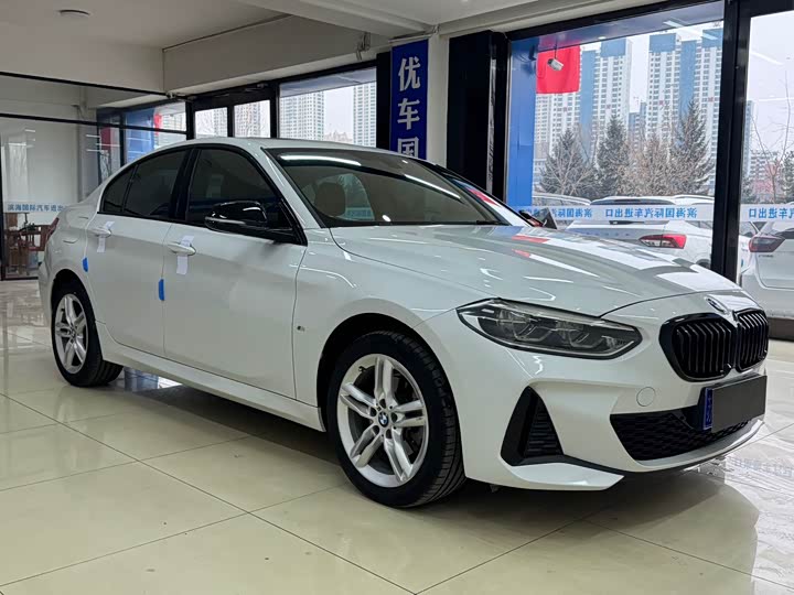 Фото 3 - BMW 1 Series