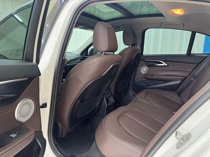 Фото 8 - BMW 1 Series