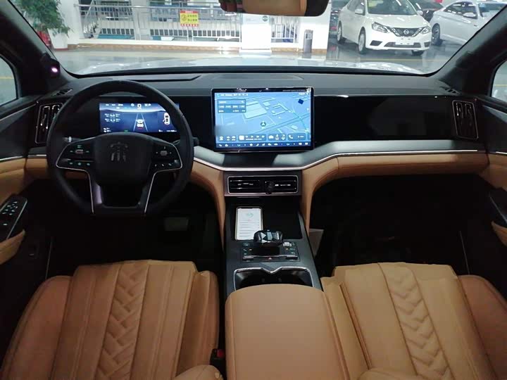 Фото 10 - BYD Song L DM-i Hybrid