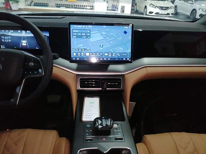 Фото 13 - BYD Song L DM-i Hybrid