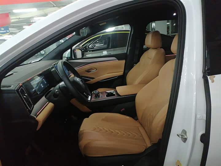 Фото 15 - BYD Song L DM-i Hybrid