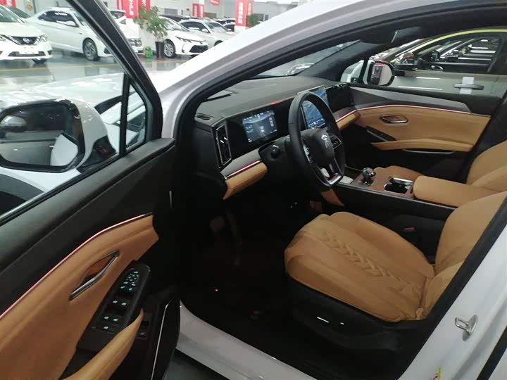 Фото 16 - BYD Song L DM-i Hybrid