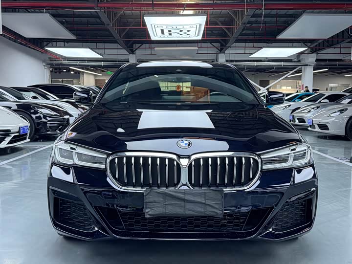 Фото 2 - BMW 5 Series